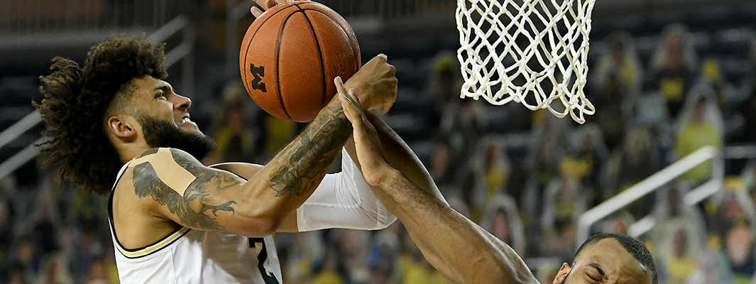 Oddsmakers Still Favor Michigan Despite Prolonged Pause