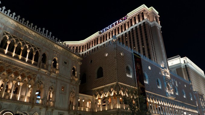 Las Vegas Sands Sells Strip Properties for $6.25 Billion Las Vegas Sands Sells Strip Properties for $6.25 Billion