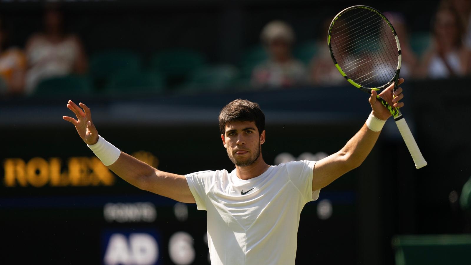 Wimbledon Day 6 Predictions, Odds & Best Bets For Alcaraz, Sabalenka & More