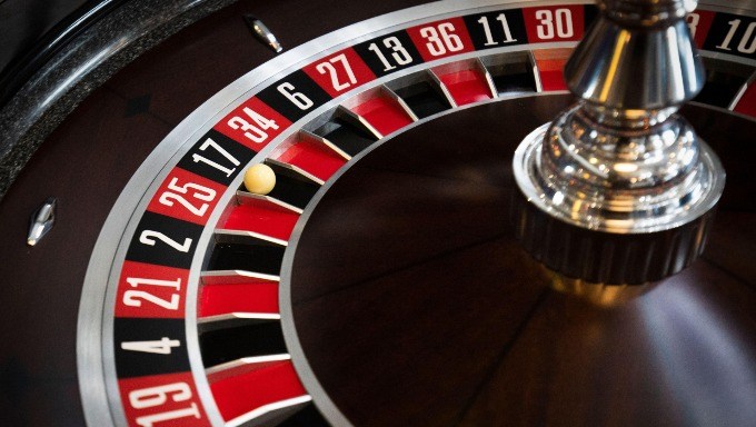 Strategii la ruleta: Cote și câștiguri la ruleta online