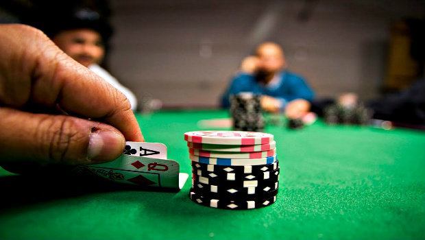 Advanced Live Poker Tournament Strategy