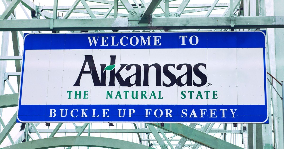DraftKings, FanDuel Approved To Operate In Arkansas; March Madness Launch Targeted