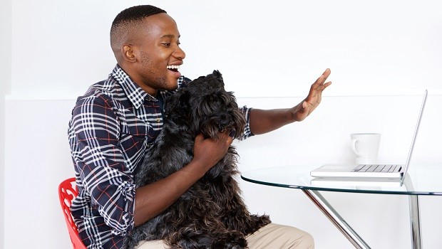 el perro es un amuleto de la suerte