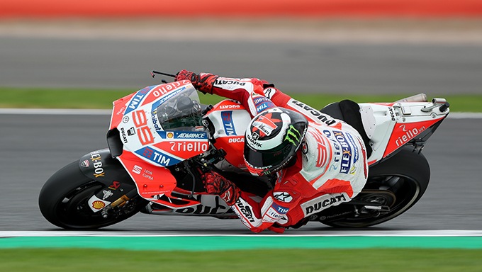 MotoGP Silverstone: Lorenzo insidia Marquez MotoGP Silverstone: Lorenzo insidia Marquez
