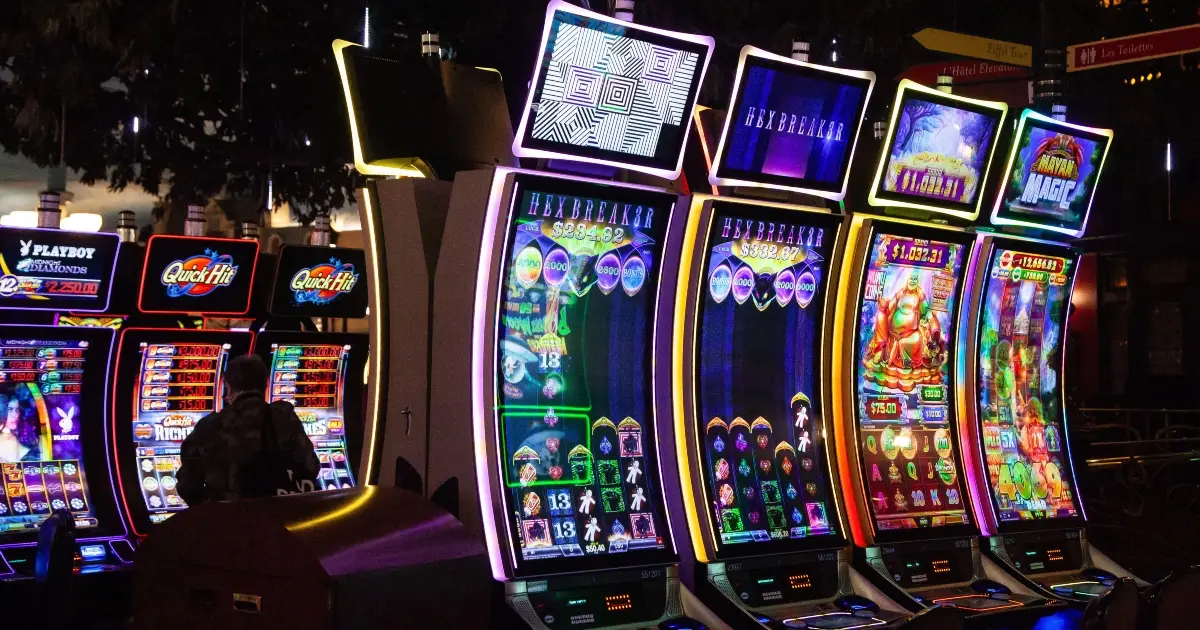 AGCO Fines Booming Games Over Banned Auto-Play Feature