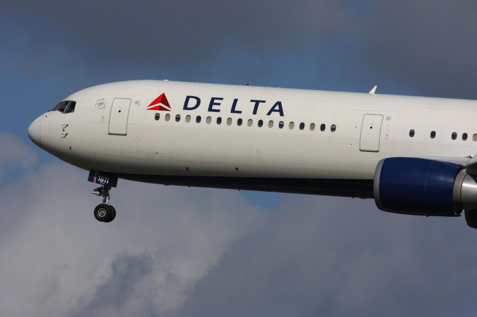 What is SkyPicks? Delta &amp; DraftKings Launch Free-to-Play Sports Game