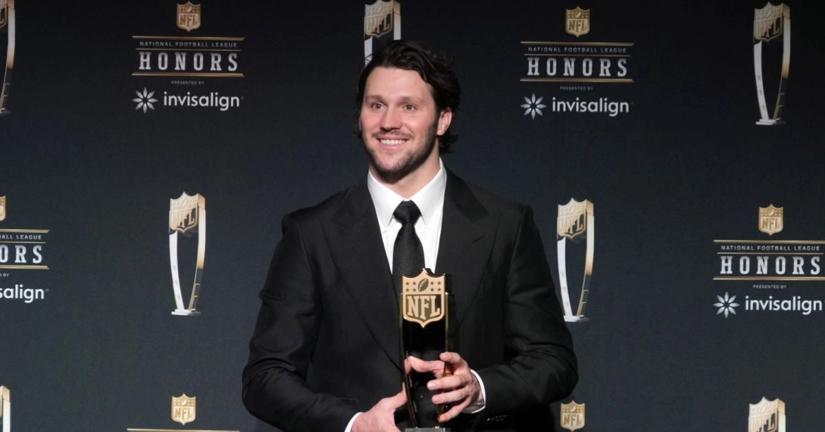 NFL Individual Awards Betting Guide: How to Bet MVP, OPOY, DPOY and Rookie Awards