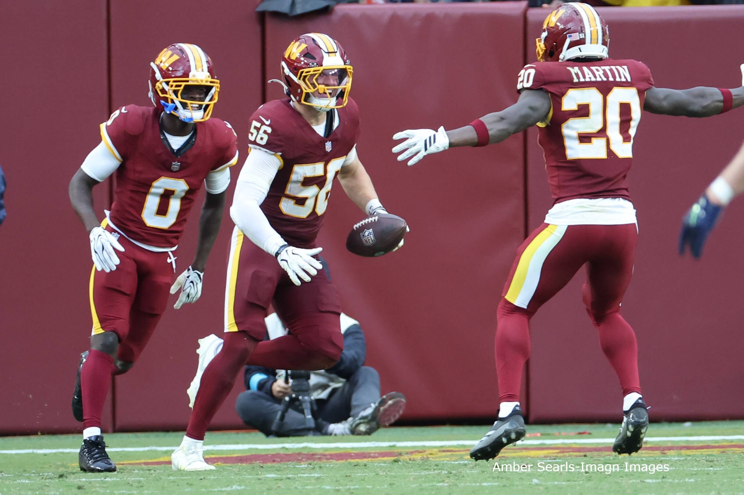 Commanders Get First Win of the Season, Stun Seahawks 33-31