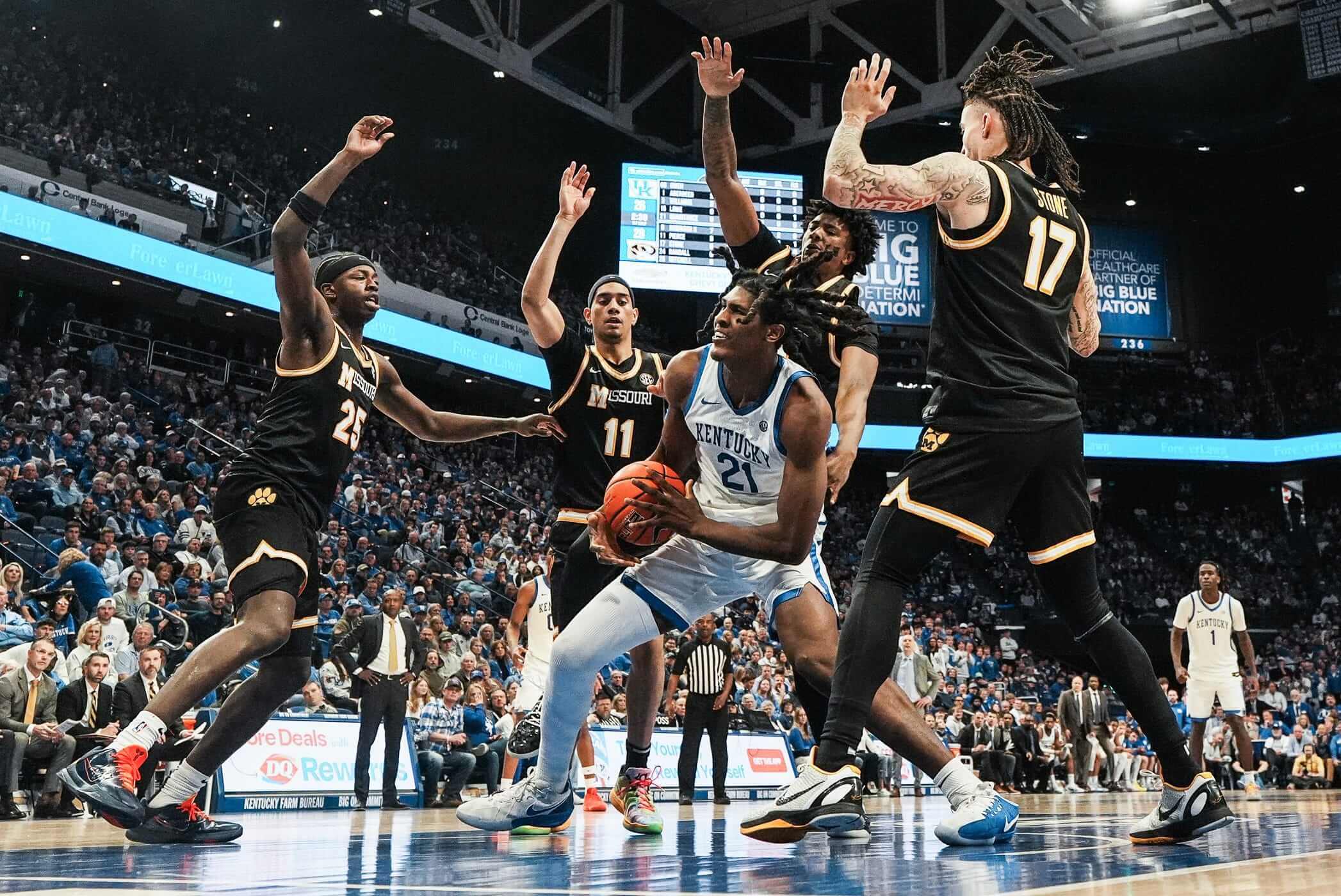 Kentucky Lawmakers Face New Push to Raise Sports Betting Age to 21 Kentucky Lawmakers Face New Push to Raise Sports Betting Age to 21