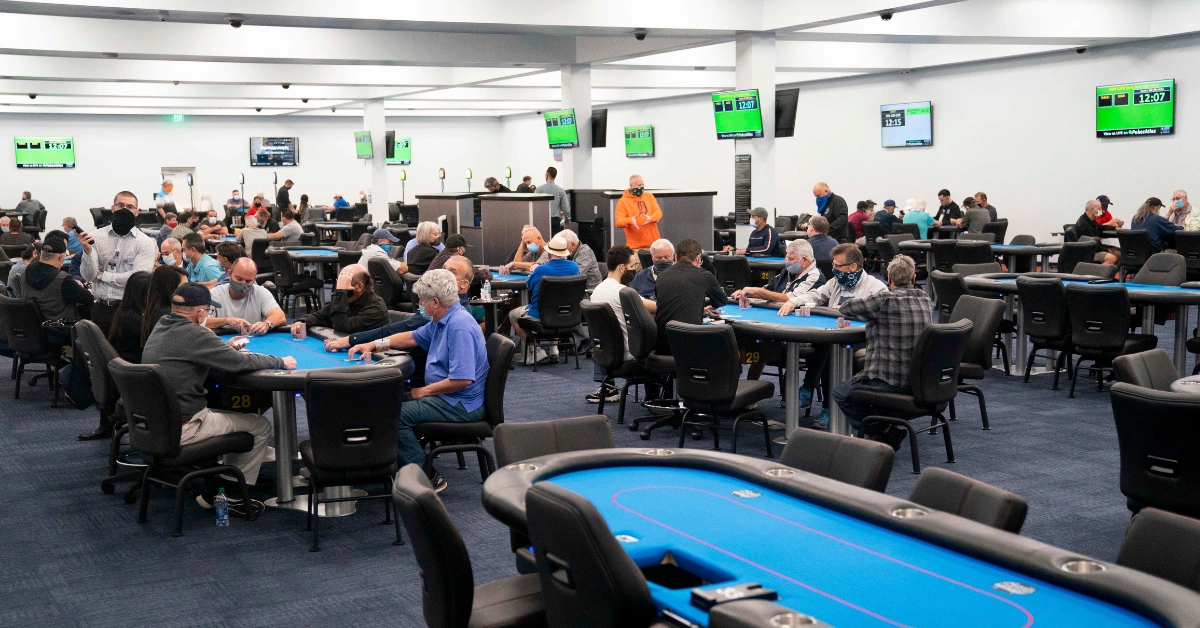 Online Poker Etiquette: How to Act When Playing Online